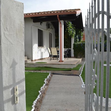 San Giovanni Suèrgiu Casa Giovanna מראה חיצוני תמונה