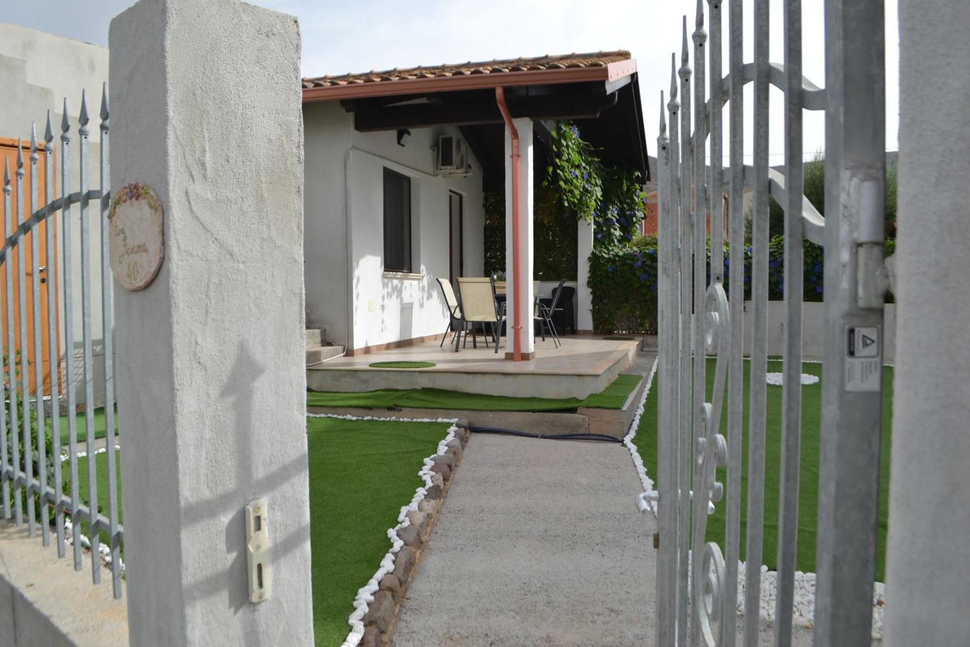 San Giovanni Suèrgiu Casa Giovanna מראה חיצוני תמונה